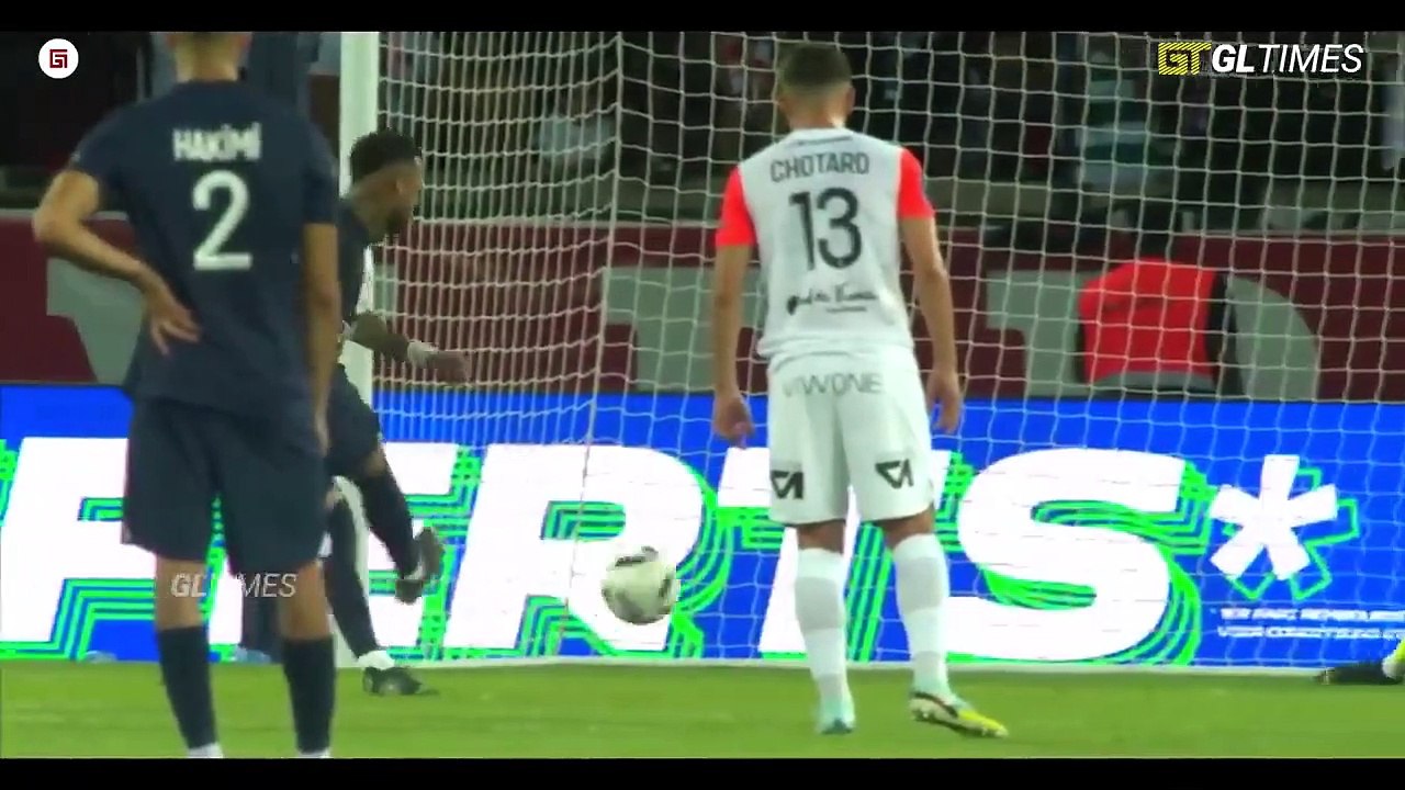 Jadi Bos Kok Masih Serakah !!! Lihatlah Saat Neymar Tak Berikan Tendangan Penalti Pada Kylian Mbappe