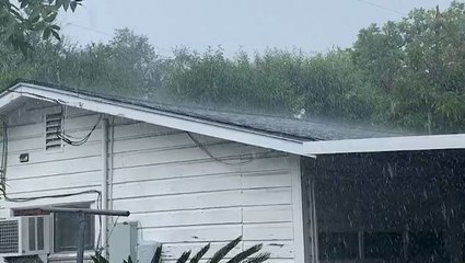 Tropical rain unleashes in Texas