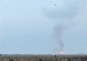 Imagens mostram momento da explosão em depósito de munições na Crimeia