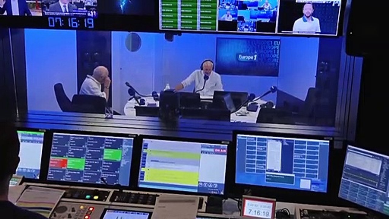 Les suites de l'agression de Salman Rushdie, les policiers confrontés au refus d'obtempérer et la disparition du chant des cigales font la Une de la presse