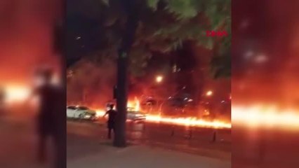 Son dakika haberleri... İSTANBUL-FATİH'TE KAZANIN ARDINDAN ARAÇLAR ALEV ALDI; SÜRÜCÜLER ÖLÜMDEN DÖNDÜ