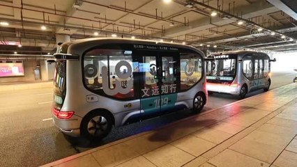 Çin'de sürücüsüz otobüsler test sürüşlerine başladı