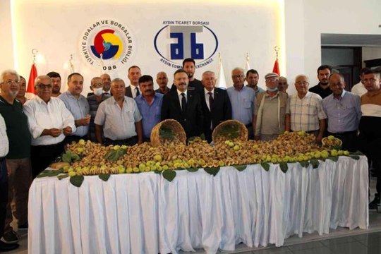 Aydın haberi... Aydın'da sezonun ilk kuru inciri 350 liradan satıldı