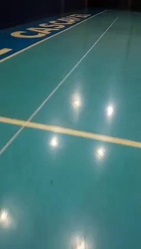 Chove lá fora e pinga aqui dentro! Goteiras no Ginásio da Neva voltam a interromper treinos do Cascavel Futsal