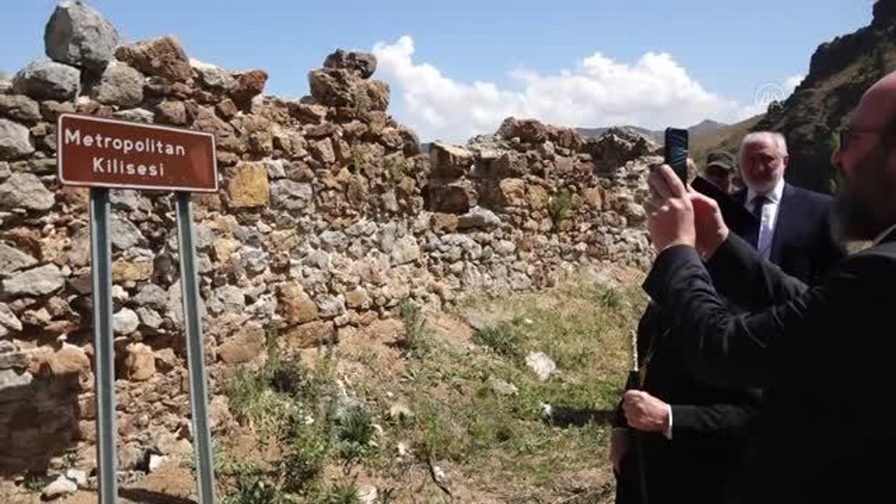 Gümüşhane haberi: GÜMÜŞHANE - Fener Rum Patriği Bartholomeos'tan tarihi Süleymaniye Mahallesi'ne ziyaret