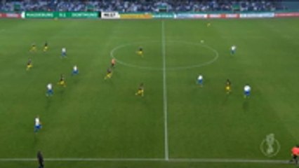 Isak finishes off fine counter-attack for Dortmund