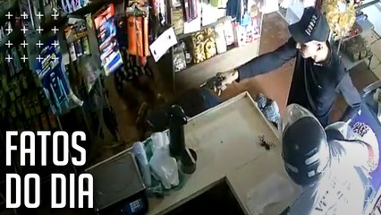 Homem é detido por populares após assalto à mão armada em mercadinho em Santarém