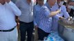 Van gündem haberleri... Bülent Kuşoğlu, Edremit Kitap Fuarı'nda Ziyaretçilere Aşure Dağıttı