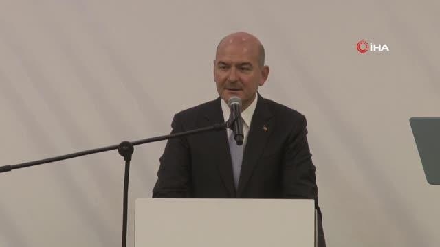 İçişleri Bakanı Soylu, İstanbul'da ki toplanma alanlarının alt yapısını dört dörtlük olabilmesi için kendimize bugünden itibaren 1 yıl süreç koyduk