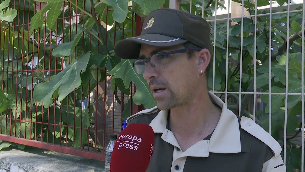 El viento complica la extinción en Vall d'Ebo y varios municipios son desalojados