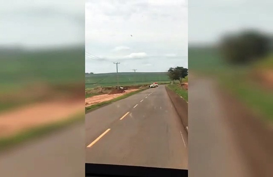 PM recupera caminhonete roubada após perseguição e troca de tiros em Rondon