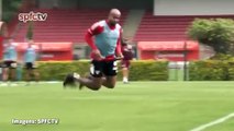 Patrick tira onda com golaço no treino do São Paulo