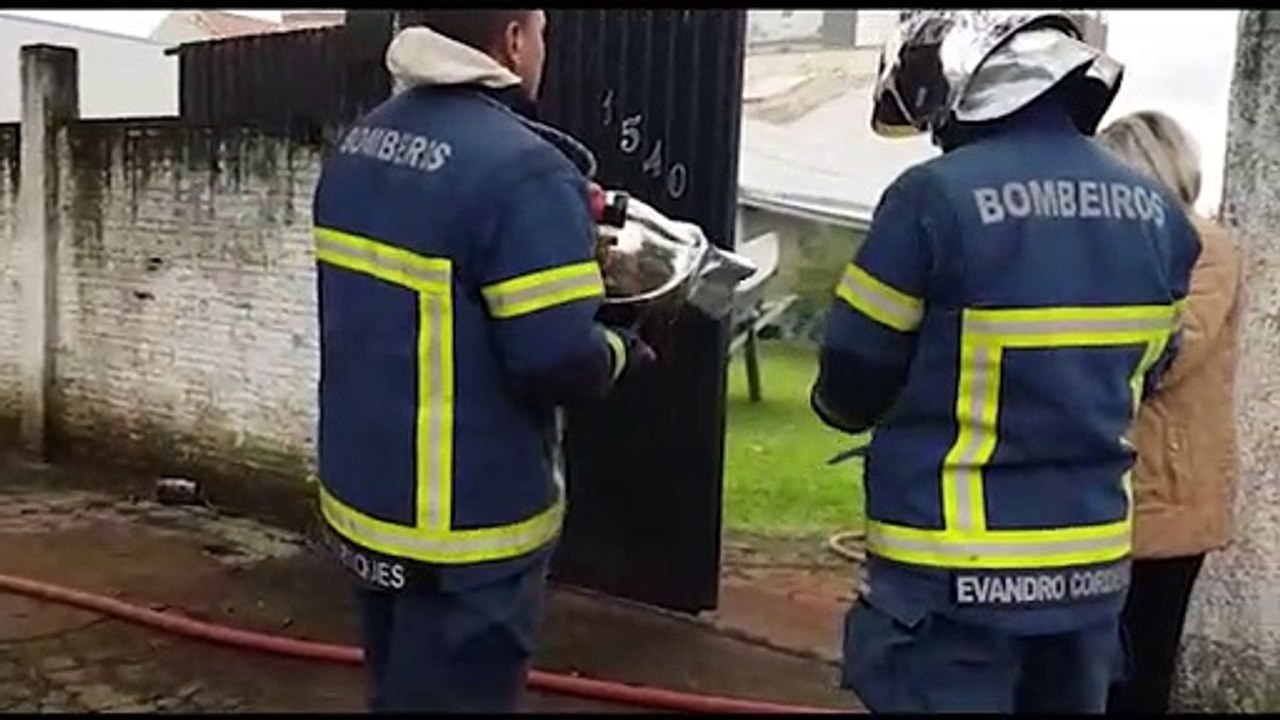 Fogo teria começado em um fogão a lenha, diz Tenente dos Bombeiros