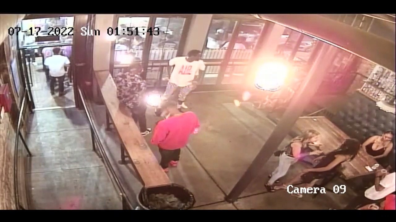 20th and Larimer OIS Beer Hall Camera 09 Vídeo Dailymotion