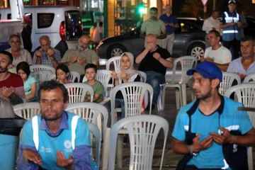 Depremin 23'üncü yılında eller semaya açıldı, hayatını kaybedenler anıldı