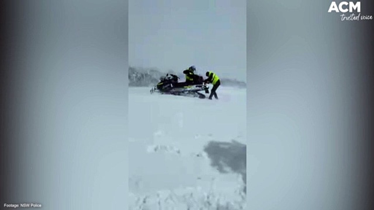 Alpine rescue police prepare to save four hikers in Kosciuszko National Park | August 17, 2022 | Canberra Times