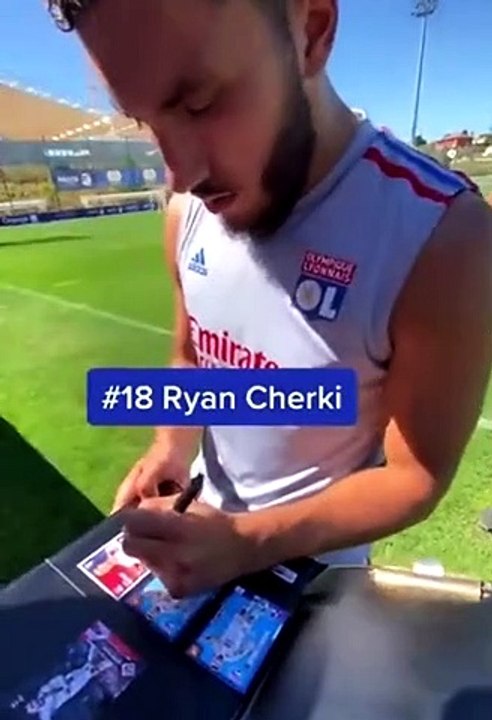 Supporter  « Wesh Rayan, avec l’Algérie ou quoi ? Rayan Cherki  « Ouais je sais pas mon frère » Votre avis sur la réaction du joueur  ?