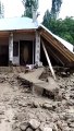 Başkale'de sel: Evler yıkıldı