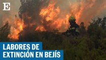 Los bomberos trabajan en las labores de extinción del incendio de Bejís