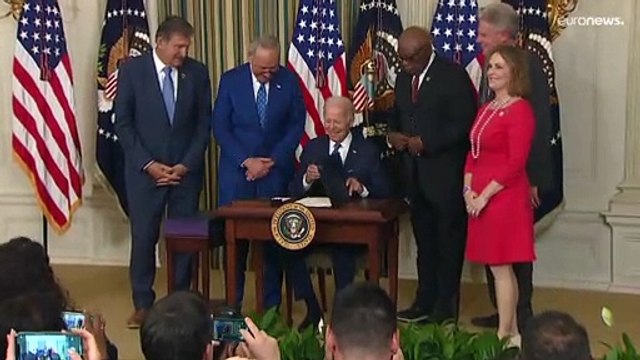 США направит 739 млрд на снижение инфляции