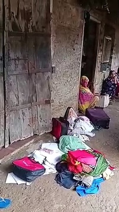 संदूक का ताला तोडकऱ 90 हजार रुपए ले गए चोर