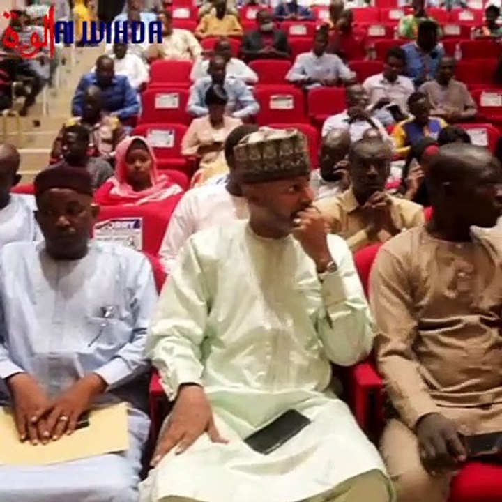 Tchad : Mahmoud Ali Seïd au contact de la jeunesse à N'Djamena