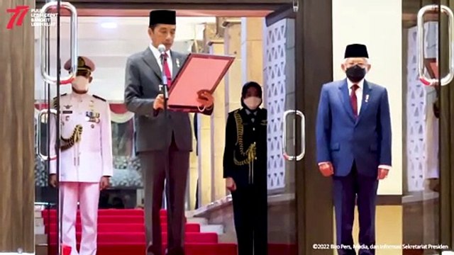 Upacara Apel Kehormatan Dan Renungan Suci Di Tmp Kalibata