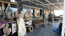 Balıkesir kültür sanat haberleri... Balıkesir'de atık ağaçlar maharetli ellerde sanat eserine dönüşüyor