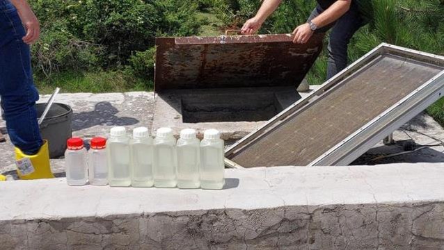 Bir kişinin öldüğü, 141 kişinin hastanelik olduğu köy ile ilgili yeni karar! Dere suyunun kullanımı yasaklandı