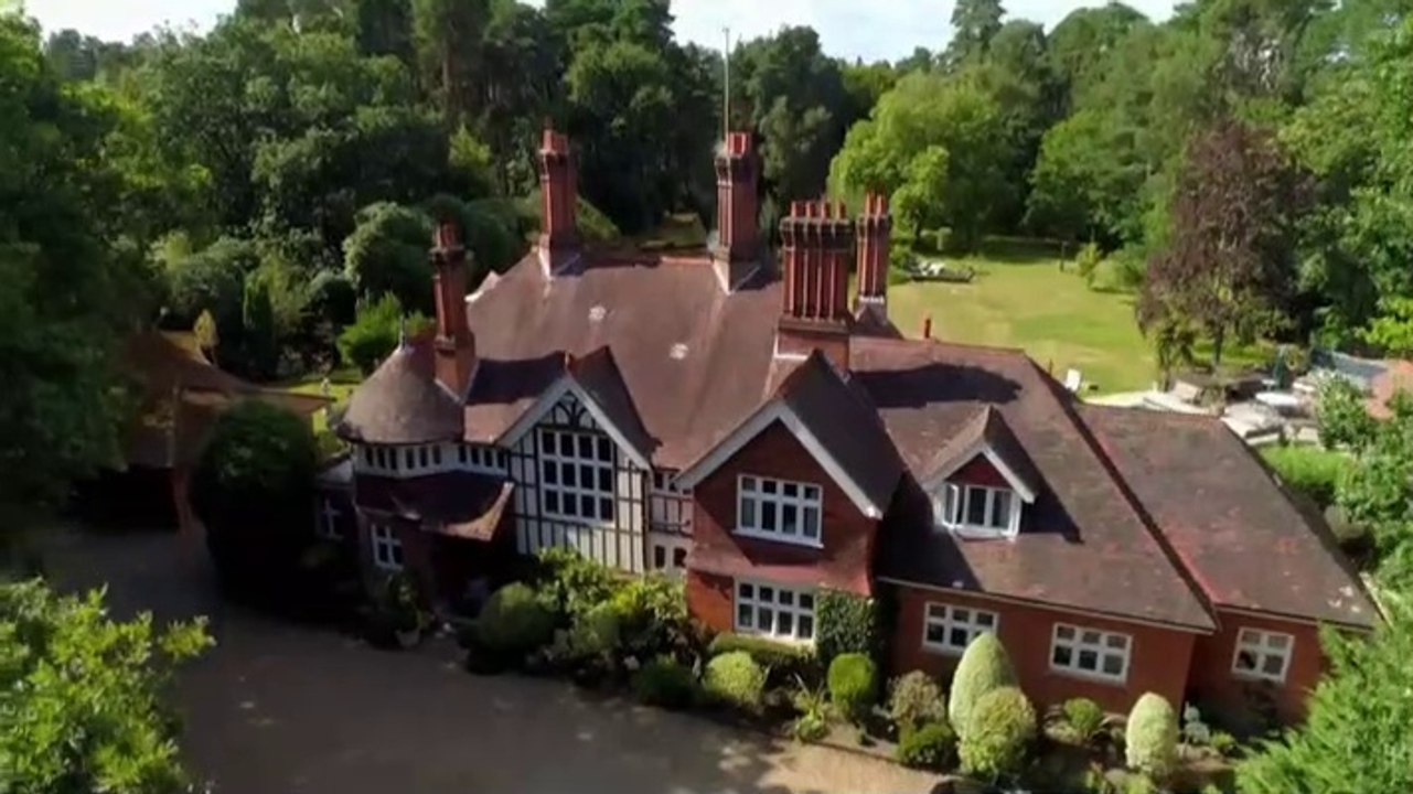 Rich House Poor House S08E01