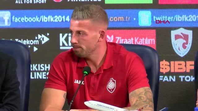 Van haberi! SPOR Mark van Bommel Oldukça zor bir maç olacak