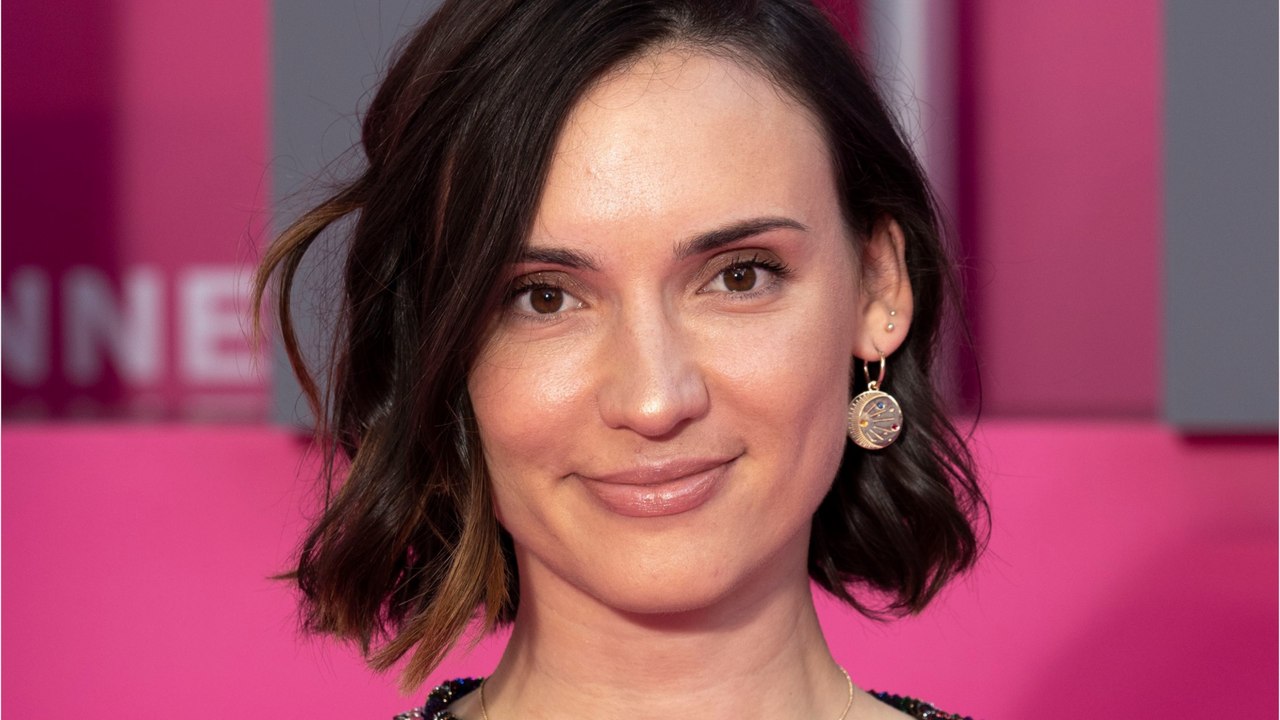 VOICI - "Les Traîtres" : qui est la Youtubeuse Natoo qui participe au nouveau jeu de M6 ?