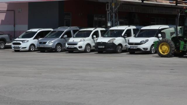 Malatya yerel haberleri: Malatya'da Galericiler Sitesi Kooperatif Başkanı Yalçın: Korsan Araç Satıcılarının Önüne Geçilmesini İstiyoruz