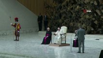 Papa Francis'in konuşması sırasında panik anları! Ortalık bir anda karıştı