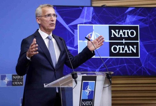 NATO: KFOR, tüm Kosova halkı için güvenli ve emniyetli bir ortam sağlamaya devam edecektir Kosova Başbakanı Kurti: NATO'ya katılmak ve üye olmak...