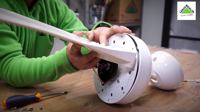 Cómo instalar un ventilador de techo - LEROY MERLIN