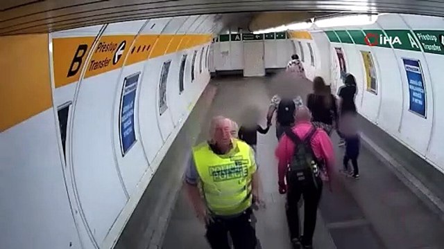 Yürüyen merdivene ters binen hırsız polis tarafından yakalandı