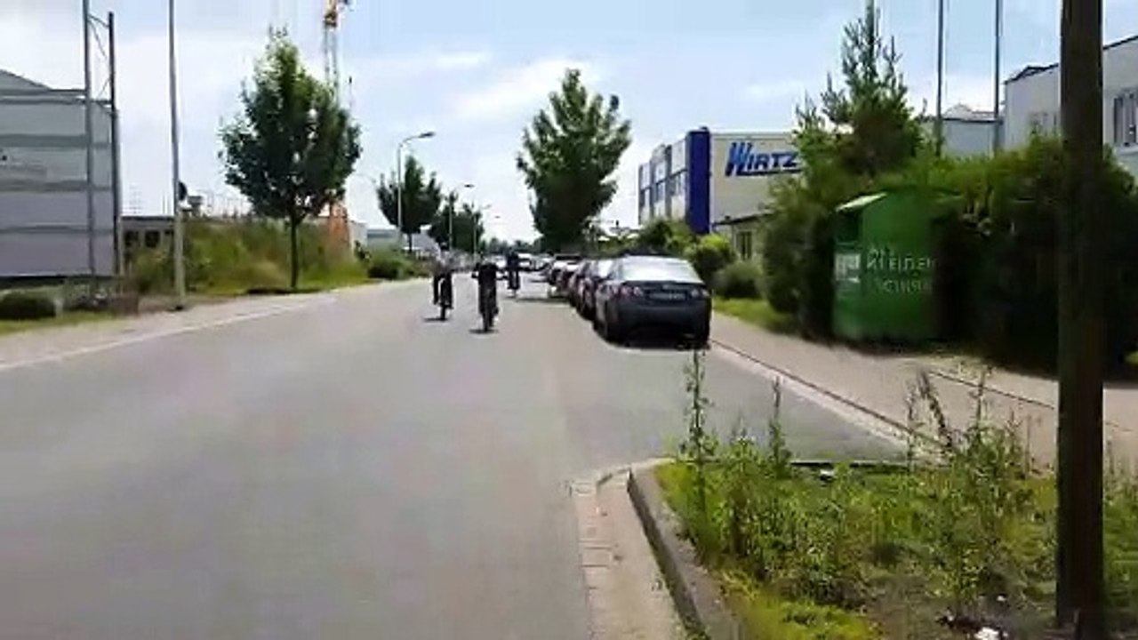 Bicycle ride – optical image stabilization