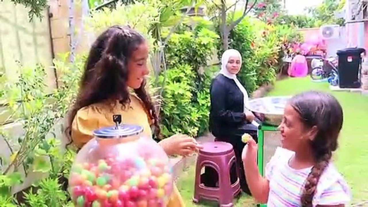 بنت صغيرة تغير من صحبتها - شوف حصل اية !!