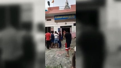 जन्माष्टमी से एक दिन पहले पुजारी ने ज्वलनशील पदार्थ डालकर लगाई आग