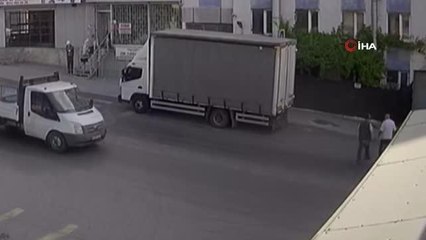 Külçe altın görünümlü çakmağı 5 bin liraya sattılar