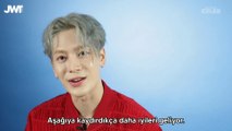 [TR] Jackson Wang kendi hakkında atılan  18 tweetleri okuyor.