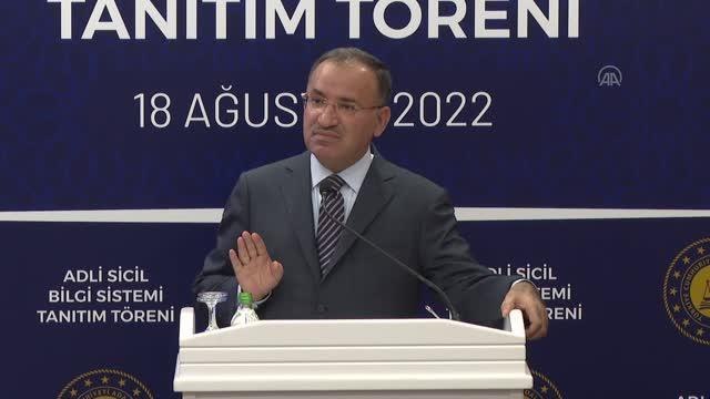 Bakan Bozdağ: Kimse bu ülkede savcılığa, hakimliğe soyunmasın. Bu ülkenin yargı organları var