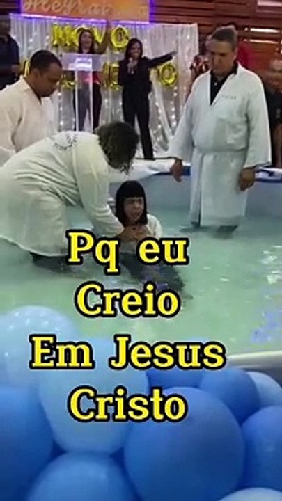 Kerollen e Nancy são batizadas nas águas