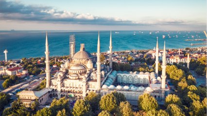 Turquie : la banque centrale sabre le taux d'intérêt malgré l'inflation, la livre plonge