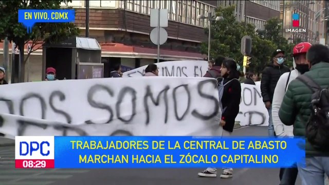 Trabajadores de la Central de Abasto marchan rumbo al Zócalo de la CDMX