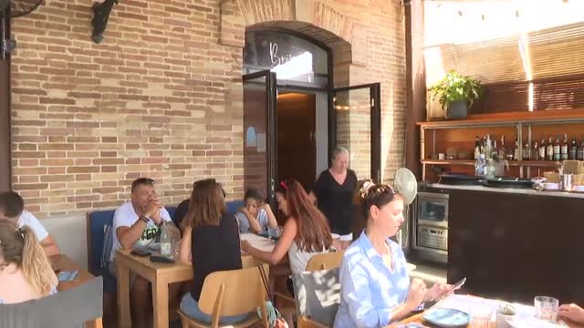 Extremadura y el Ayuntamiento de Barcelona habilitan ayudas para instalar puertas automáticas