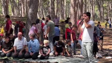 Kütahya haberleri | Domaniç'te Kayı alplerinin dünyaya gözünü açtığı çamlık çocuk sesleriyle yankılandı