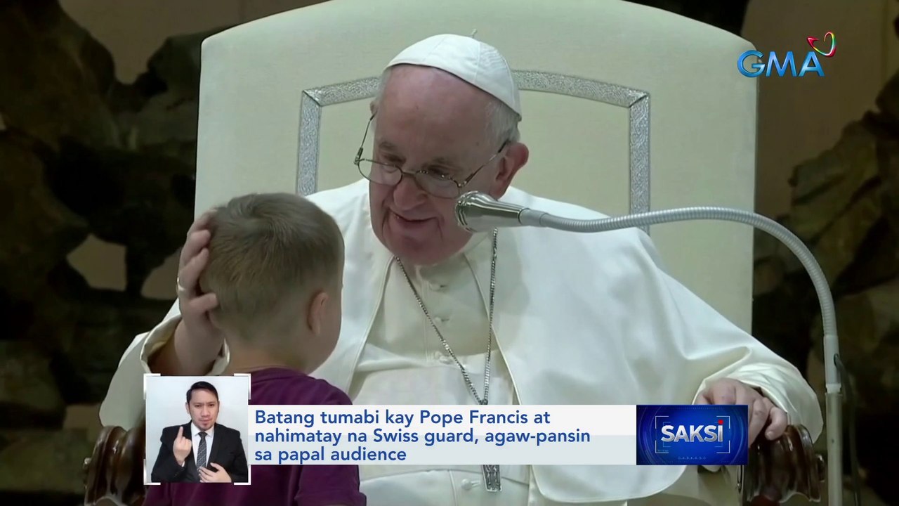 Batang tumabi kay Pope Francis, agaw-pansin sa papal audience | Saksi