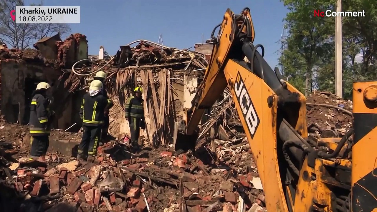 Raketenangriff auf Charkiw: Suche nach Überlebenden